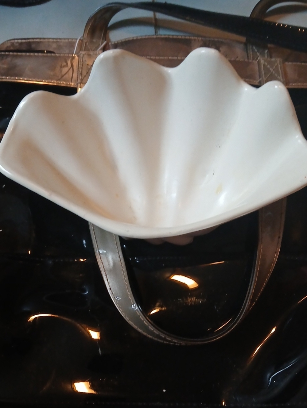 Plastic Clam Shell Serving Bowl Party Catering White Seafood Shrimp Display